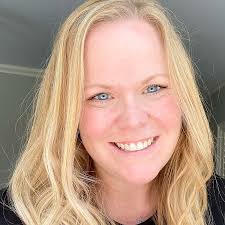 Ana Wiggins's Instagram, Twitter & Facebook