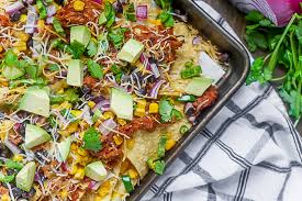 Easy pulled pork made in the oven (no smoker needed!) with a delicious homemade rub that tastes like it came from your favorite bbq restaurant. Bbq Pulled Pork Nachos The Love Nerds