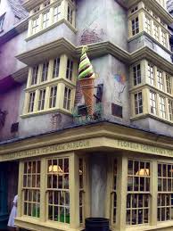 Florean Fortescue S Ice Cream Parlour Harry Potter Houses Potters House Harry Potter Halloween