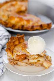 This Easy Apple Pie Is A Quintessential Fall Recipe That You Can Make With Pre Made Pie Dough And Min Easy Apple Pie Apple Recipes Easy Holiday Baking Desserts