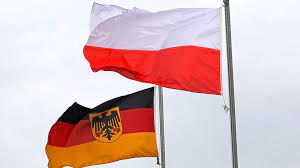 Man mag darüber fachsimpeln, wann und warum dieser gemeinschaftssinn in polen verloren momentan profitiert polen sehr von der eu, fast die gesamte leistung die deutschland überweist. Das Klischee Des Kriminellen Unordentlichen Polen Hat Ausgedient Mdr De
