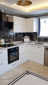 Karmasik Denklemlerden Sikilan Matematik Ogretmeninin Sade Evi Ev Gezmesi 2020 Ic Tasarim Mutfak Luks Mutfaklar Modern Mutfak Tasarimi