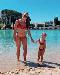 Jogador não esteve com matilde no dia do seu 4º aniversário, mas a mulher preparou festa de sonho. Bruno Fernandes Wife Ana Pinho Man Utd New Boy Wag Pics