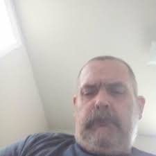 Did anyone receive a Gold 13 award from Channel 13?