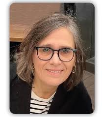 Catherine Featherstone's Instagram, Twitter & Facebook