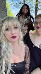 Tammy Dowd's Instagram, Twitter & Facebook