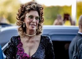Published 9 years, 1 month ago 3 comments. Visionary Award 2021 Per Sophia Loren Xxi Secolo