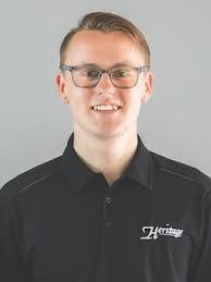 Samara Owen's Instagram, Twitter & Facebook