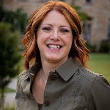 Janice Lindo's Instagram, Twitter & Facebook