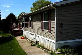 Single wide 18×80 4 bedroom 2 bath mobile home for sale. Mobile Homes Sell Dream Of Homeownership With A Catch