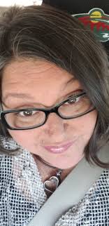 Karen Vining's Instagram, Twitter & Facebook