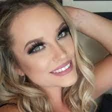 Shayla Burgess's Instagram, Twitter & Facebook