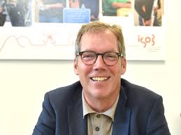 Renovatie, verduurzaming en uitbreiding van Juliana van Stolbergschool in  Castricum is begonnen. 'Deze oude dame is prachtig, maar kan een nieuwe jas  heel goed gebruiken'