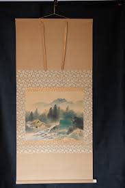 Kakemono japanese silk wall hanging. Japanese Kakemono æŽ›ç‰© Hanging Scroll Silk Painted Kakejiku æŽ›è»¸ Hung Scroll Rollo Pintado Japones Antiguo Tatejiku ç¸¦è»¸ Type MaruhyÅsÅ Style Katanacenter Nihonto Katana Wakizashi Tanto Samurai Swords And Japanese Art
