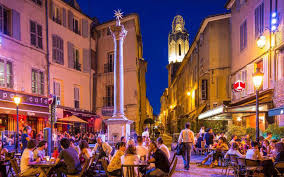Elles sont aujourd'hui 80, et emploient au total 5.000 personnes, indique enedis à reporterre. Aix En Provence La Permission De 2 Heures C Est Fini Le Parisien