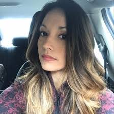 Rachel Wines's Instagram, Twitter & Facebook