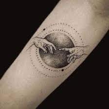 Selçuk üniversitesi moda tasarımı öğretmenliği mezunu 30 yaşında. Paper Faces Michelangelo Adem In Yaratilisi Ndan Ilham Alan Dovmeler Muhtesem Dovmeler Geometrik Dovmeler Inspiration Tattoos