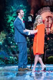 The Bachelorette Hannah G Nick Viall Defend Hannah B Amidst Public Backlash Femestella Hannah Brown Bachelorette Fashion