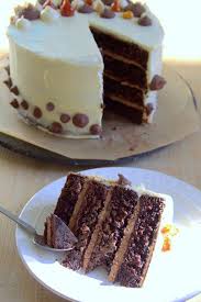 Layer Cake Chocolat Et Noisettes Le Coin Cuisine Cake Chocolat Recette Cake Design Idee Recette Dessert