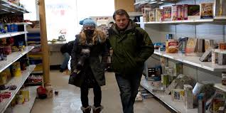 Its ensemble cast includes marion cotillard, matt damon, laurence fishburne, jude law, gwyneth paltrow, kate winslet, bryan cranston, jennifer ehle, and sanaa lathan. Stars Of Contagion Reunite For A Coronavirus Psa