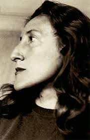 Se spunea „aici petrecea nina cassian „aici mânca nina cassian cu un fel de religiozitate. Alfabetul DupÄƒ Nina Cassian Marea Dragoste