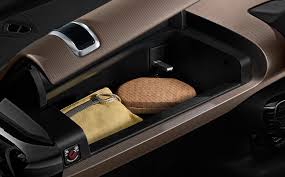 A l'intérieur de la citroën c4 cactus. The Clarkson Review 2016 Citroen C4 Cactus