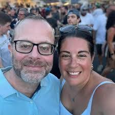 Helene Hirsch's Instagram, Twitter & Facebook