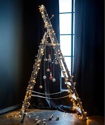Christmas tree light decorating ideas pinterest. Light Decoration Ideas Uae Gold Christmas Decorations Trending Decor Christmas Tree