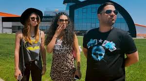 Cand mama nu e acasa / s01e01 : Cand Mama Nu I Acasa Sezonul 2 Episodul 1 Online