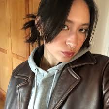 tara james ‧₊˚✧ (@taruhjames)