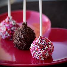 Cakes Pops Pour Un Bar A Desserts Original Mariage Original Machine A Cake Pop Faire Fondre Du Chocolat Gateaux Sucettes Au Chocolat