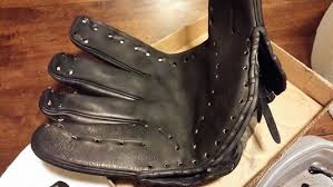This glove uses nothing but the best horween leather from the usa. Dyeing A Baseball Glove 10 Steps With Pictures Instructables
