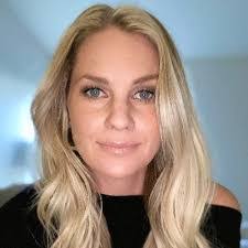 Brittany Farren's Instagram, Twitter & Facebook