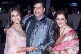 Why Does Reena Roy Look Like Sonakshi Sinha Quora After working as a costume designer in her early career. why does reena roy look like sonakshi