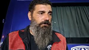 Diego Tula, intructor, junto al Sub Inspector Hernan Ochoa, cuentan del  trabajo realizado con Kira