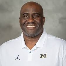 Leah Cheek's Instagram, Twitter & Facebook