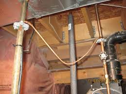 The bond to the water line seems acceptable rather than running a wire to the service box. Ontario Electrical Question Canadian Home Inspectors Internachi Forum