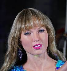 Karla Hamm's Instagram, Twitter & Facebook