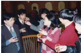 Sep 09, 2016 · 他从事这个工作已经有一段时间了，通常是一早出发，中午到达，不到傍晚的时候回到台北。 南部的收货人，名字叫庹哥，是老板大宝非常好的朋友，纳豆所送的货就是来自泰国金三角的海洛英，而且有海洛英界的lv之称的双狮地球牌。 å¯Œè´µåˆé—²æ•£ ä»–æ˜¯oppo Vivoå'Œæ‹¼å¤šå¤šçš„ä¼¯ä¹ ä¸‡ç»´è¯»è€…ç½'