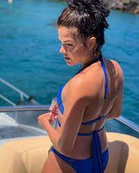 Marie avgeropoulos sexy