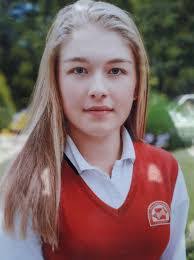 Elli Gordon's Instagram, Twitter & Facebook