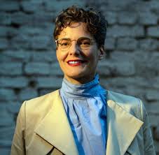 Damen frisuren 2019 kurz locken frisuren trend. Manner Werden Im Alter Erst Richtig Sexy Frauen Etwa Nicht Welt