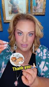 Jessica Collinson's Instagram, Twitter & Facebook