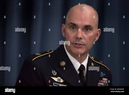 Sgt maj brief hi-res stock photography and images