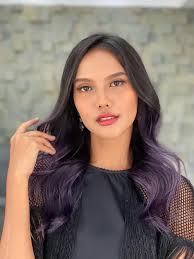 Jika anda memiliki rambut hitam, anda perlu meringankan rambut sebelum anda bisa jika hujan turun dalam warna ungu, dunia ini akan menjadi tempat yang jauh lebih baik. Cara Memilih Tren Warna Rambut Smoky Hair Yang Tepat Berdasarkan Warna Kulit Beauty Fimela Com