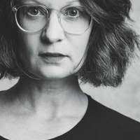 PDF) Emerging Bodies. The Performance of Worldmaking in Dance and  Choreography, edited by Gabriele Klein and Sandra Noeth (transcript, 2011) 