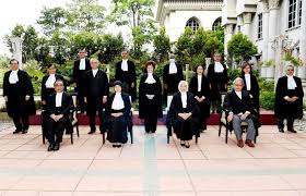 Bhd selaku defendan dalam kes saman berkenaan membacakan permohonan maaf secara terbuka di hadapan pesuruhjaya kehakiman darryl goon siew chye dengan dihadiri peguamnya ahmad hazrin abdul rahman. 3 Judges Including 2 Women Elevated To Federal Court Borneo Post Online