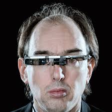 Ein kanadischer Professor wird zum Cyborg