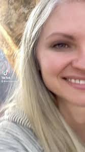 Katherine Hoxit (@kat.mamma) • Instagram photos and videos