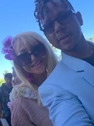 Headliners Hawaii with Dita Holifield & Romeo Valentine